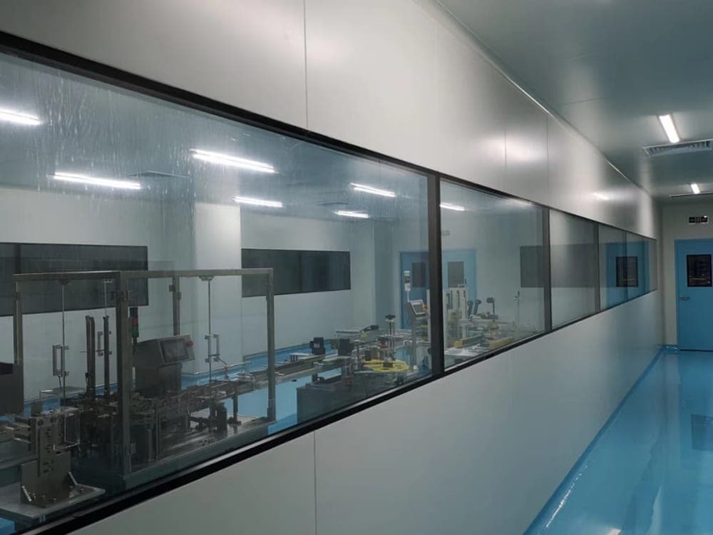 Viewing corridor over the packaging line